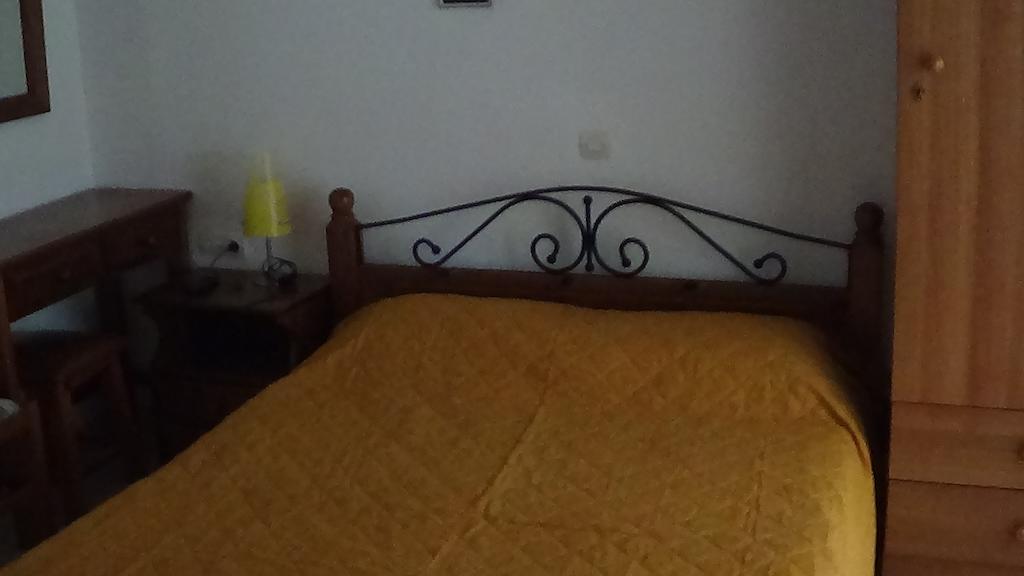 Mouroukis Rooms Loutrá Edipsoú Rom bilde