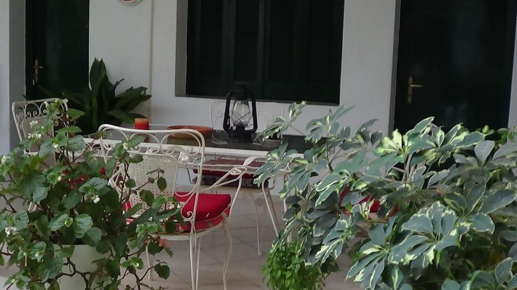 Mouroukis Rooms Loutrá Edipsoú Eksteriør bilde